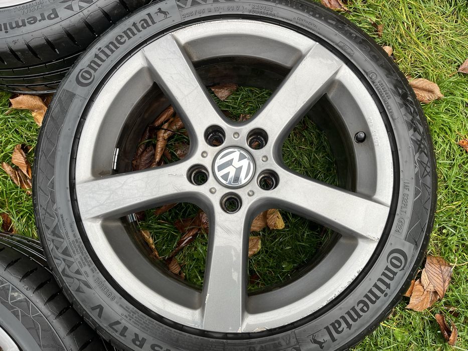 Jante VW R17 225/45 Continental 5x112