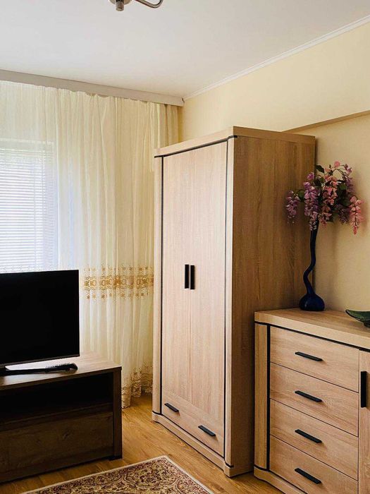 Caut colegă - Cameră de închiriat în apartament