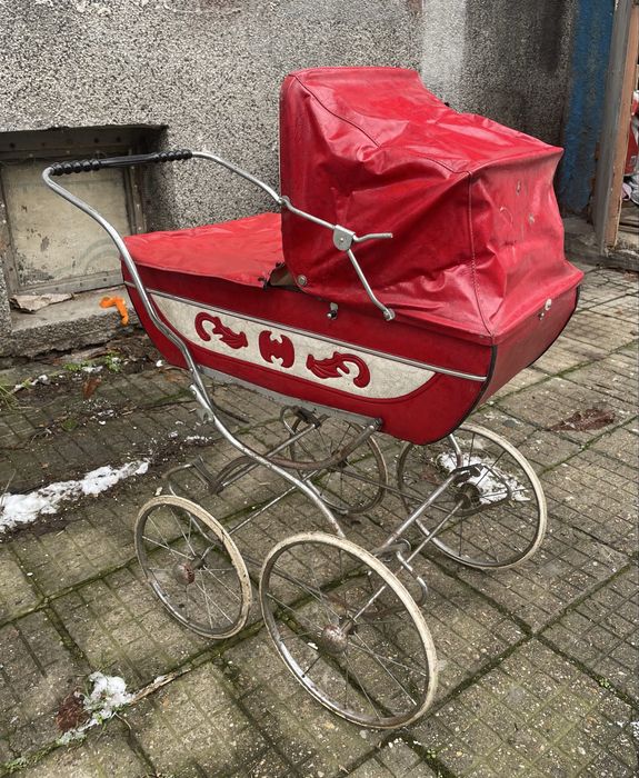 Бебешка ретро количка