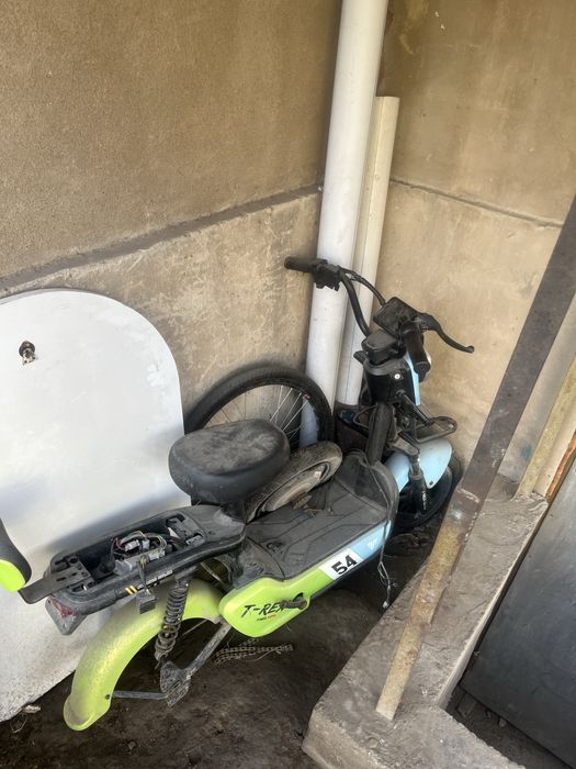 Электроскутер  минус лссһ