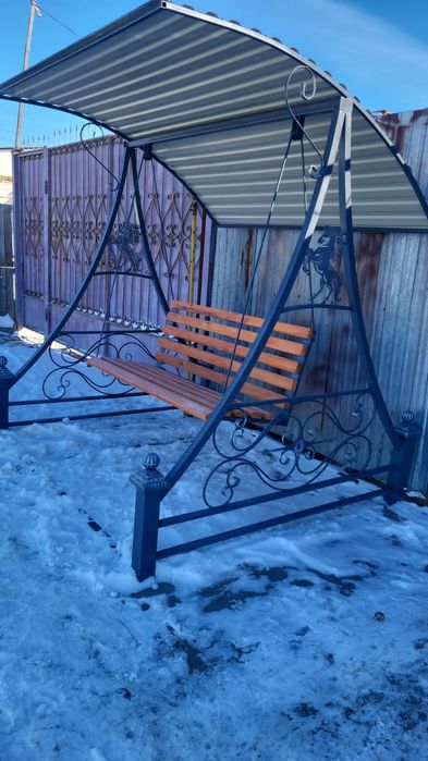 Продам  Новую качелю