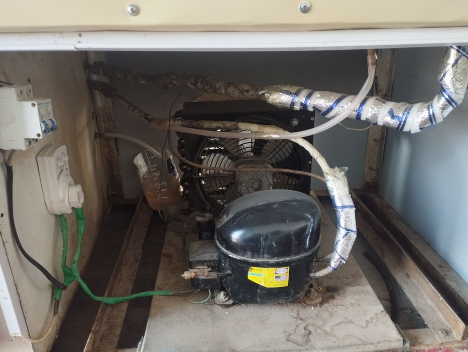 Холодильник витрина