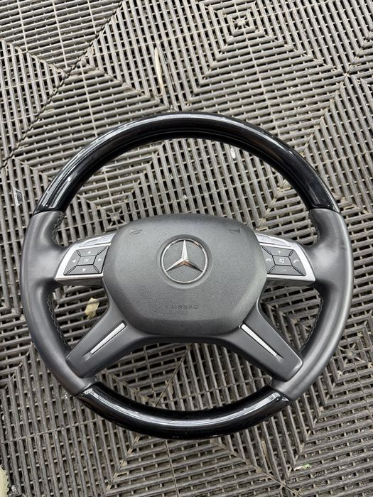 Оригинален волан от G-class 2016г w463