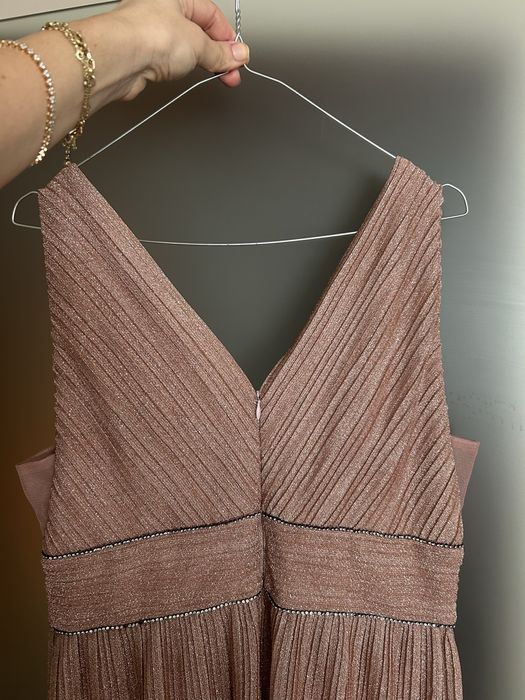 Официални рокли разпродажба