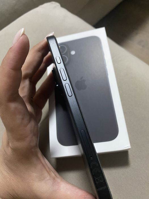 Iphone 16 128GB с гаранция