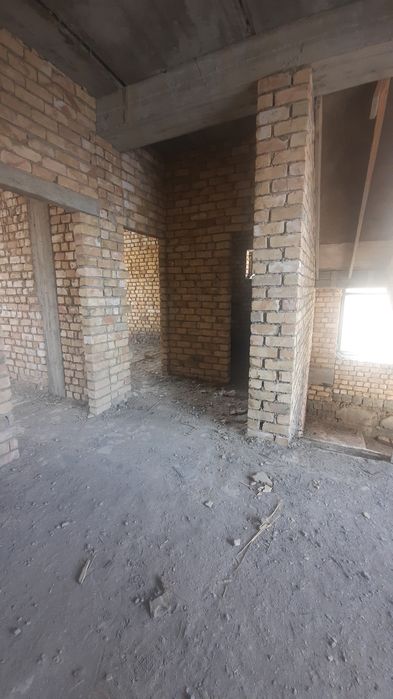 Каробка уй сотилади