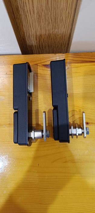 Продавам две електронни брави Ell Cam