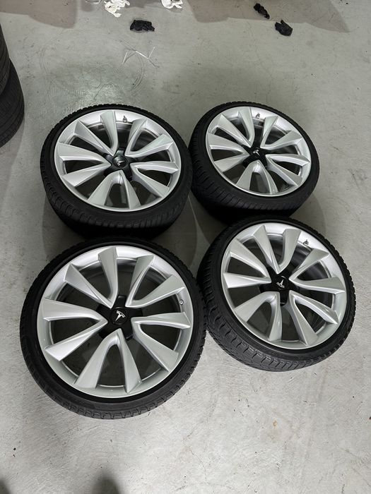 jante tesla model 3 performance anvelope bonus 235 35 20
