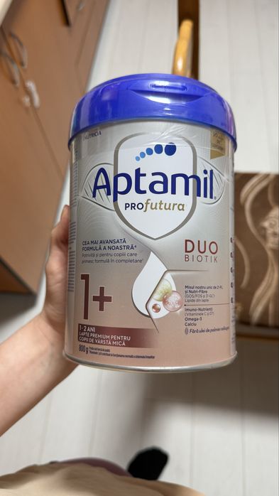 Formula premium pentru copii de 1-2 ani PRO Futura DUO-BIOTIK 1+, 800g, Aptamil