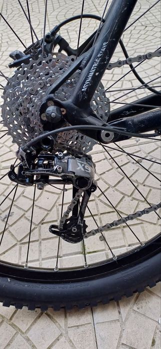 Enduro колело Canyon nerve AM f8