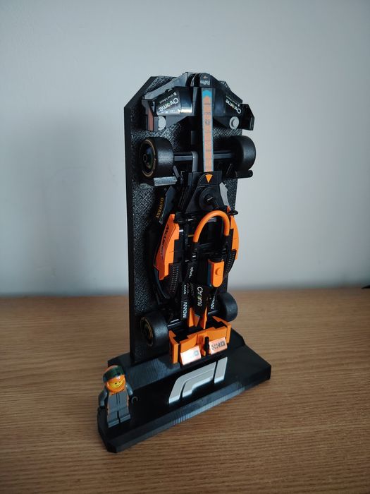 LEGO F1 Speed Champions support vertical