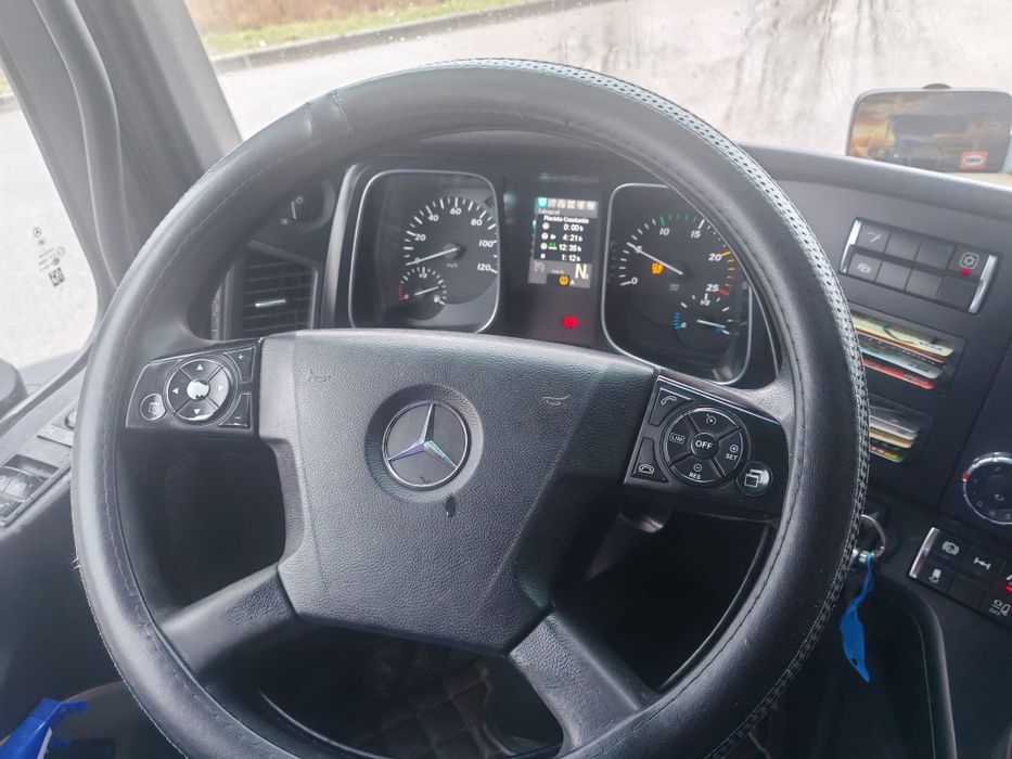 Mercedes Actros Mega