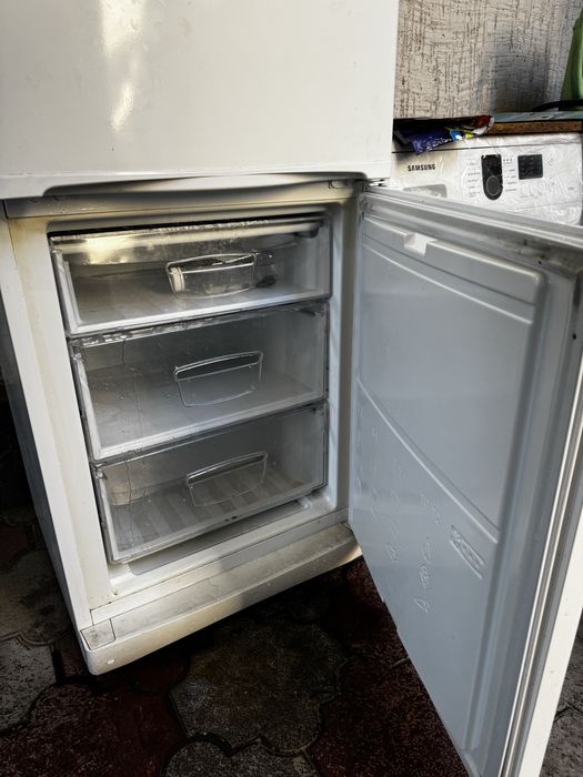 холодильник, морозильник