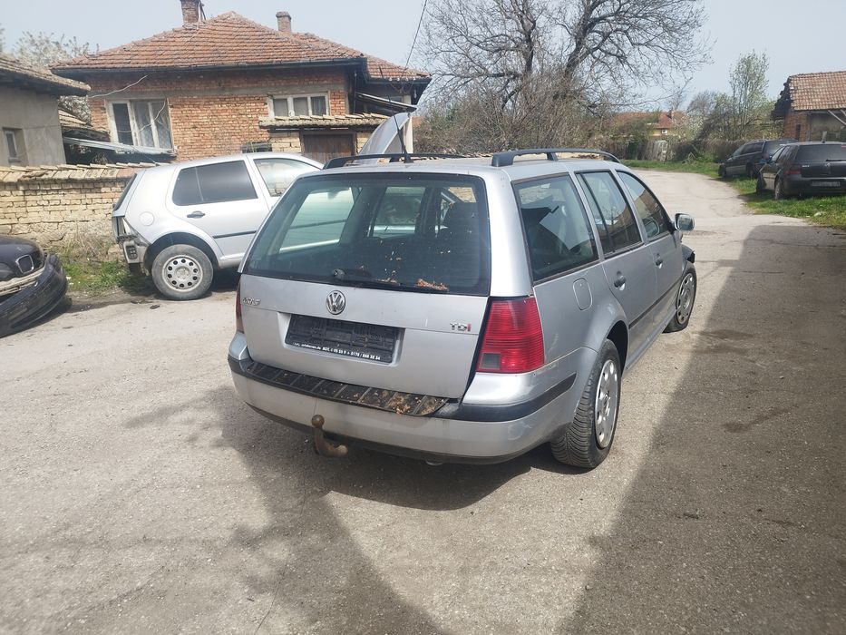 Продавам голф 4 1.9 101 На части