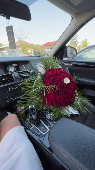 Buchete de flori lalea/trandafiri