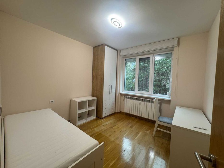 Продава се Четиристаен апартамент в София, Оборище - 86 кв.м за 16 €/кв.м - Снимка #9