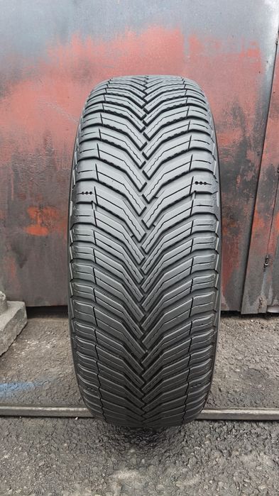 1броя всесезонна гума 215/60/17 Michelin Cross Climate 2
dot3123
6.87mm