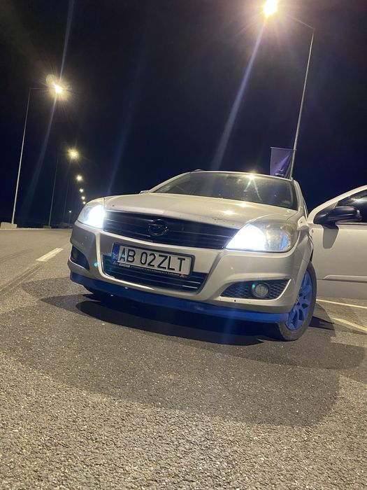 Vând schimb Opel astra h an 2007 break