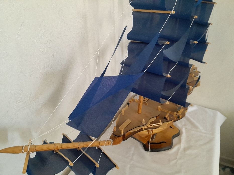 Корабль декоративный