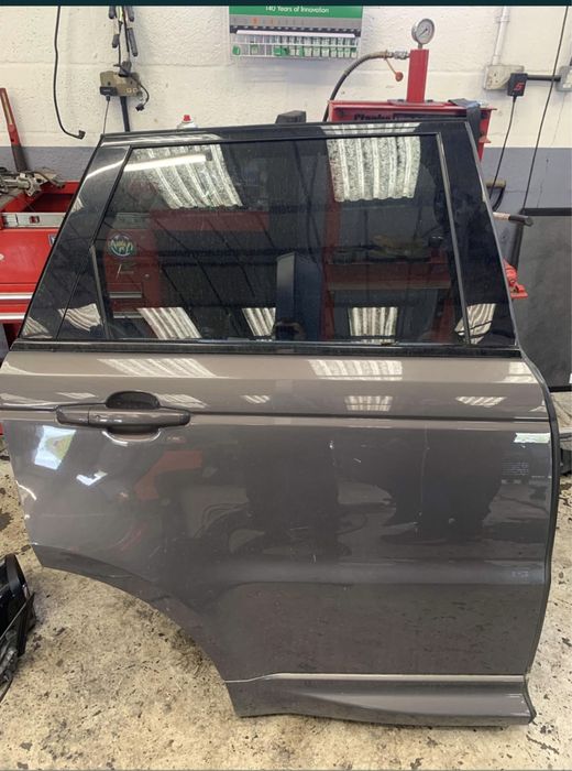 Usa dreapta fata spate range rover sport 2016 piese dezmembrari