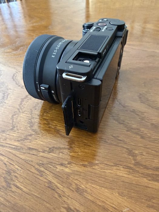 Camera foto avansata Sony ZV E10 stare noua , achizitie 2026