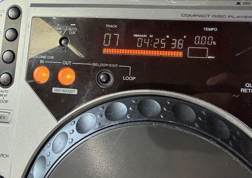 DJ плейър Pioneer CDJ 8000