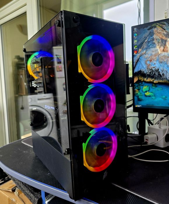 Геймърски компютър 16-ядрен Xeon (32 нишки), GTX 1070 8GB FTW, 16GB DDR4, NVMe 512GB