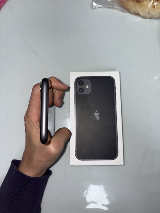 Продам айфон 11 64гб