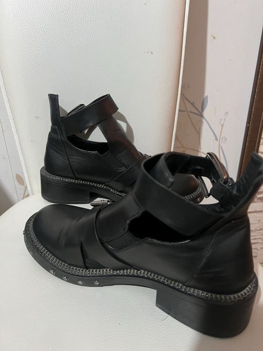 Ботинки женские кожаные