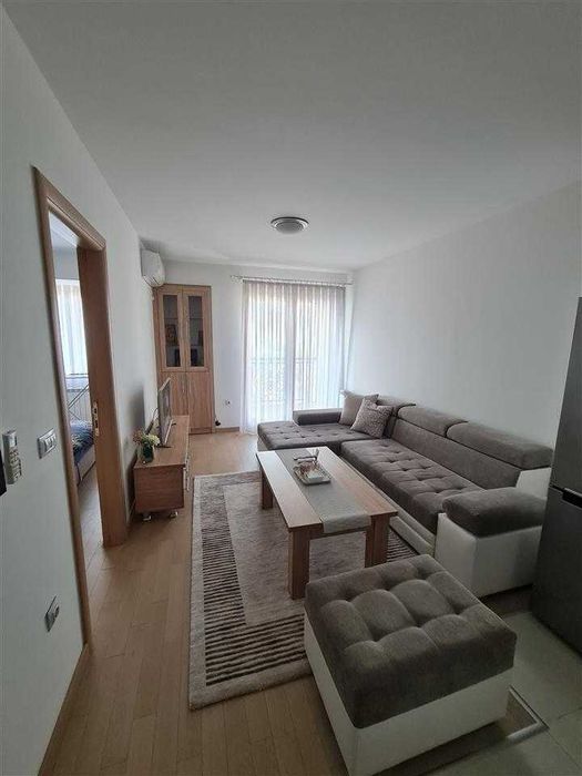 Дава се под наем Двустаен апартамент в Бургас, Славейков - 68 кв.м за 178.5 € - Снимка #4