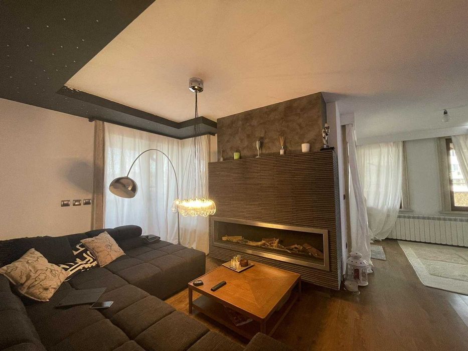 Продава се Тристаен апартамент в София, Изгрев - 82 кв.м за 1519 €/кв.м - Снимка #1