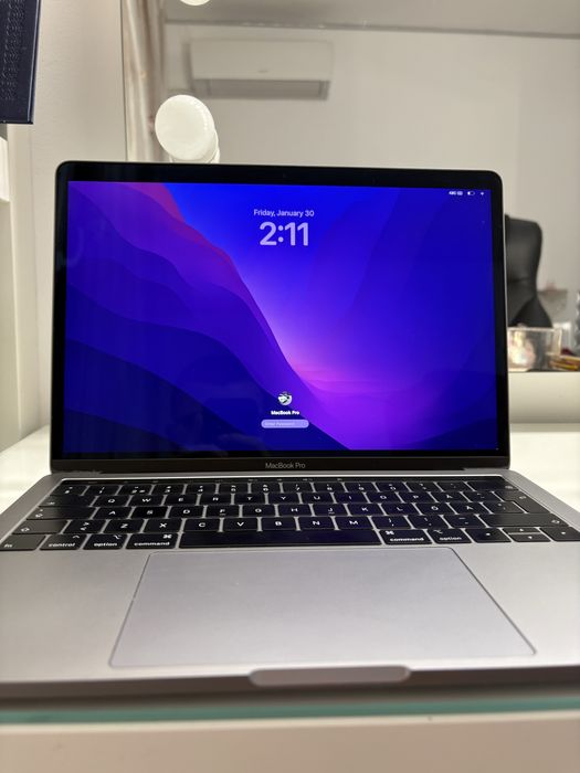 Macbook pro 2019 13-inch