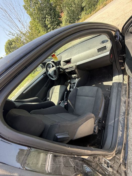 Opel astra H 1.6GTC 105hp Само на части