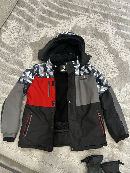 Продам костюм лыжника