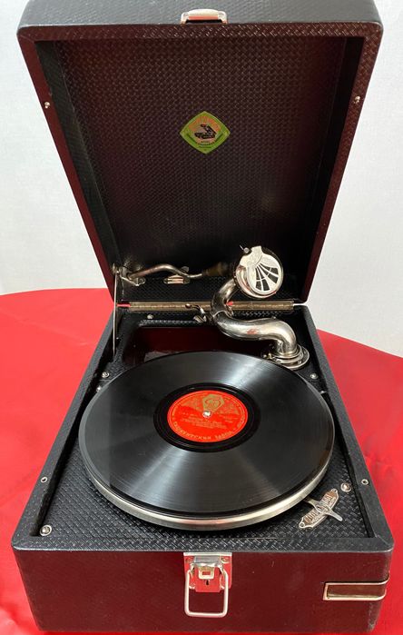 Патефон граммофон Красногвардейский 1930 г редкость