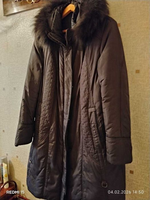 Теплая куртка, лёгкая, цвет-баклажан