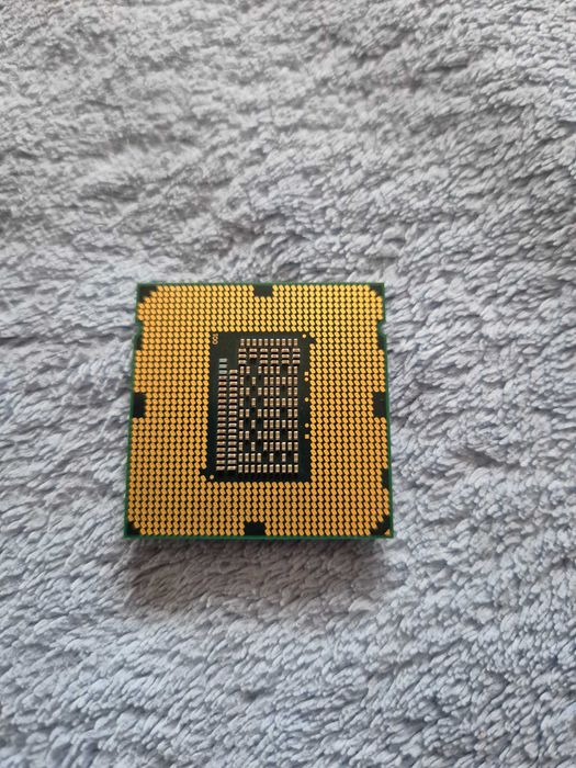 Vând procesor i7-2600K, 3,40 GHz.