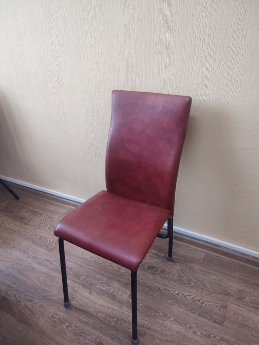 Офисная мебель. Стулья, стол