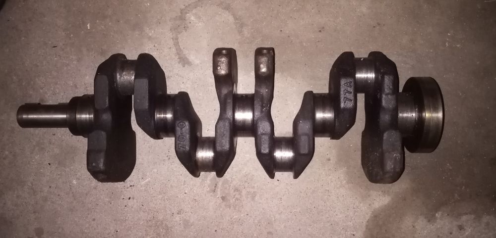 Блок двигателя. Ниссан Примера. 1.6