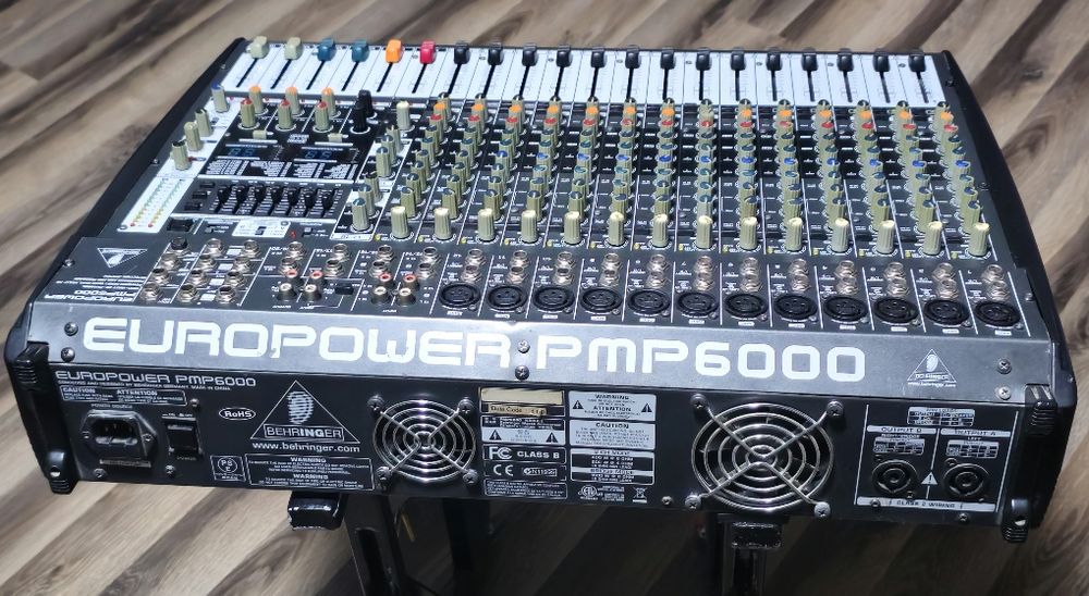 Mixer activ (cu putere/statie incorporata) Behringer PMP 6000