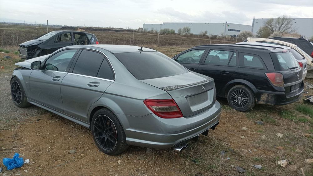 Mercedes C320 на части