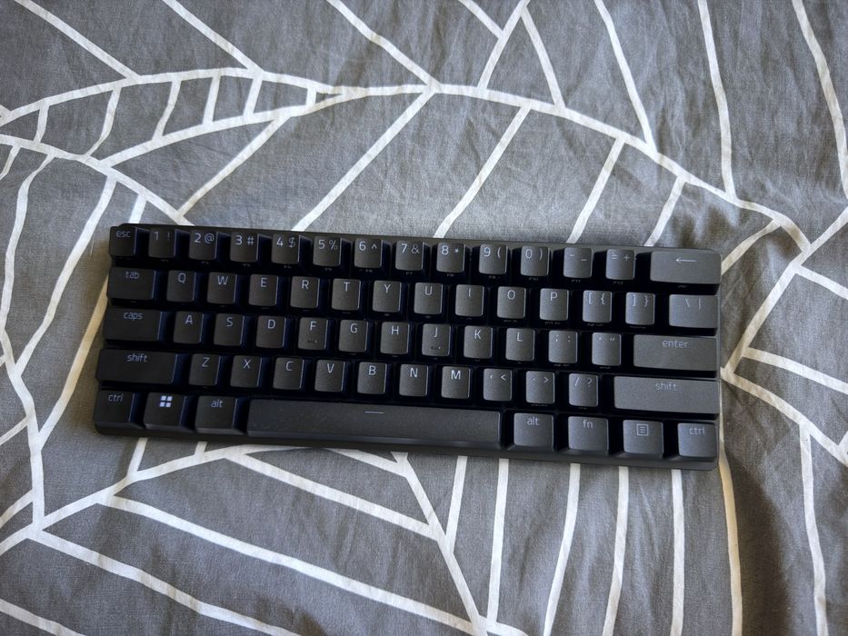 Гейминг клавиатура - Razer Huntsman Mini RGB 60% optical red