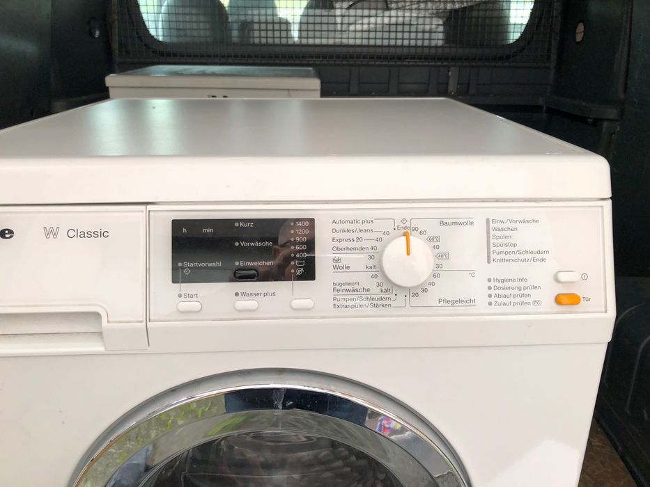 Продавам пералня Miele WDA210 WPM – втора употреба, отлично състояние