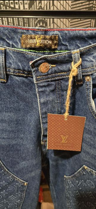 Blugi model nou Luis calitate bună.