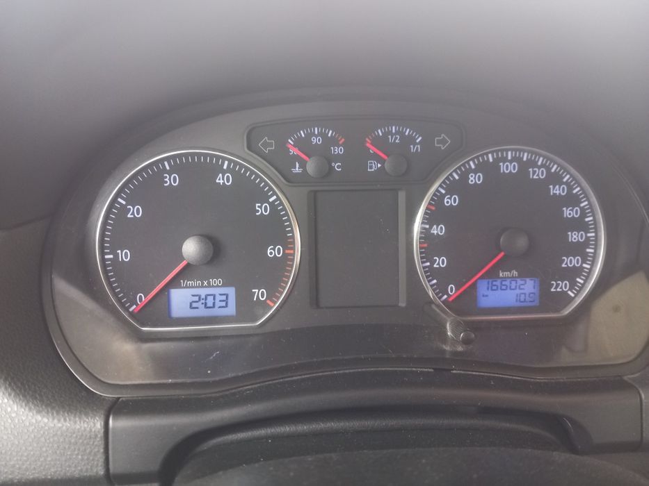 Volkswagen Polo cross (1350 euro) fixx