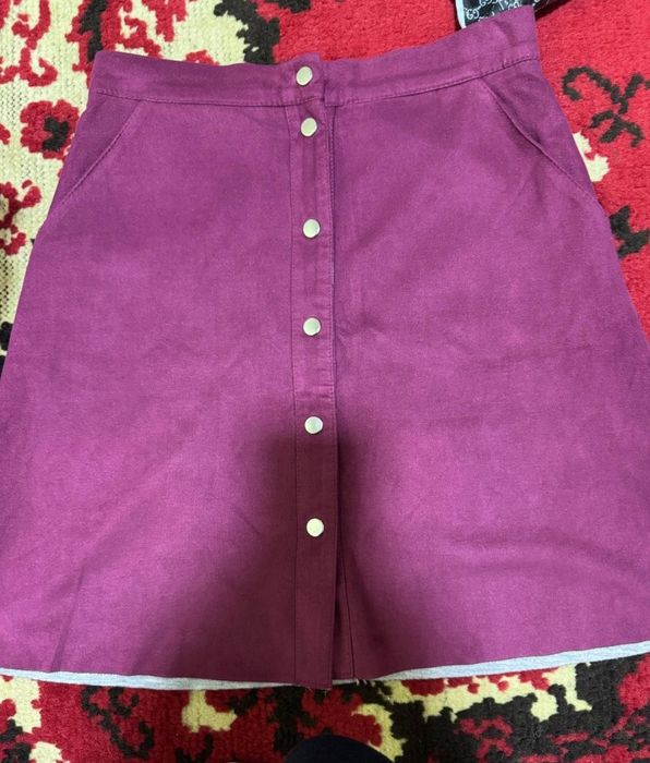 Юбка Россиядан совга учун жунатилган