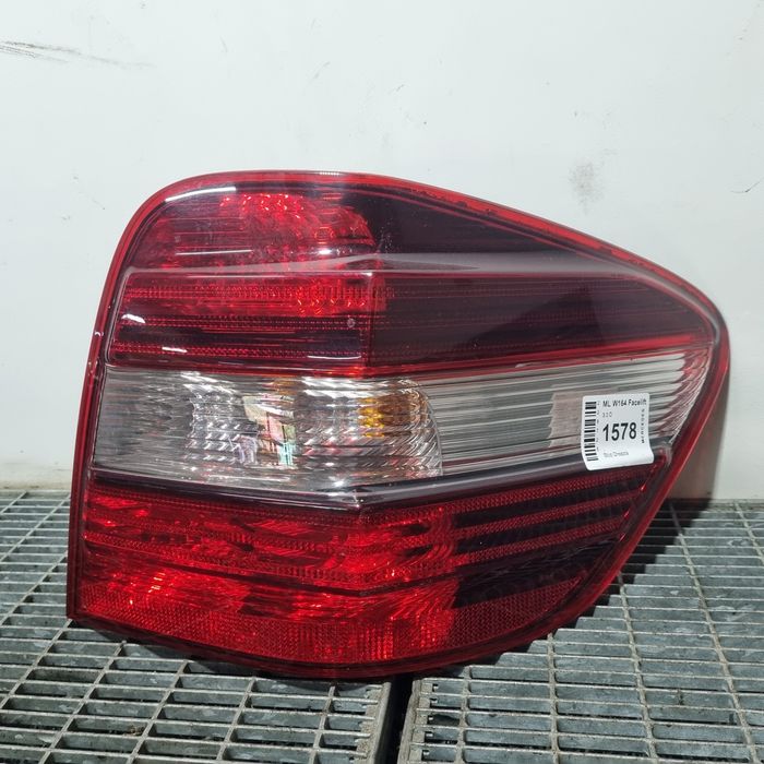 Stop Dreapta Mercedes ML W164 Facelift 2008 - 2011 SUV 4 Usi (1578) Bec clasic E12481 Garantie