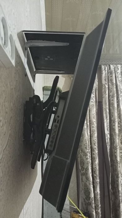 Продается телевизор в отличном состоянии