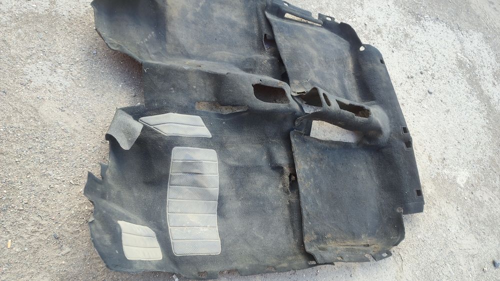 Обшивка пола на гольф 3