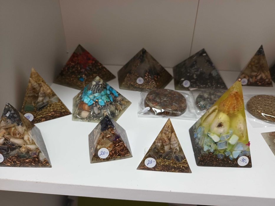 Оргонити, медальони ,гривни ,пирамиди